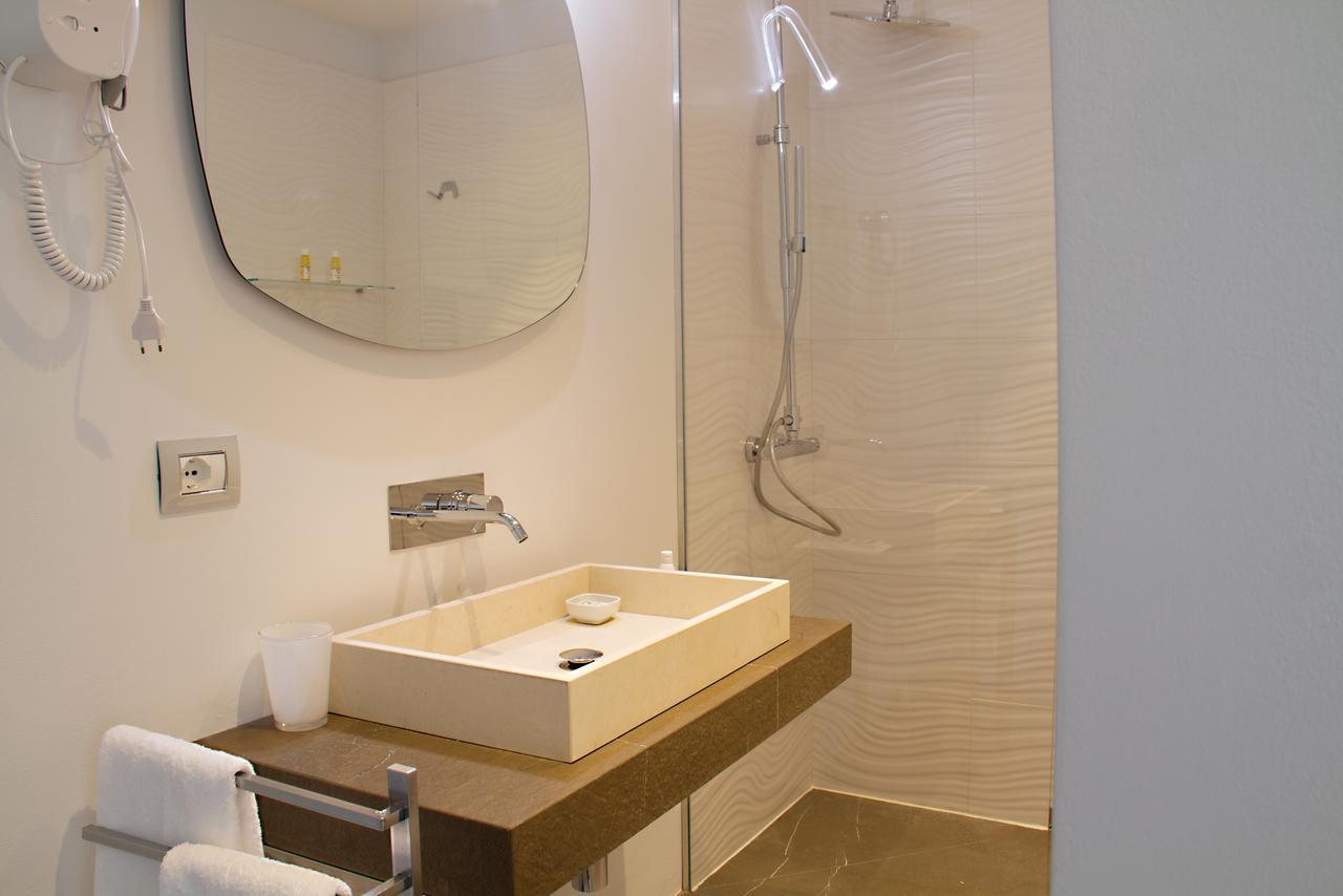 Piazza Castello Aparthotel 3*