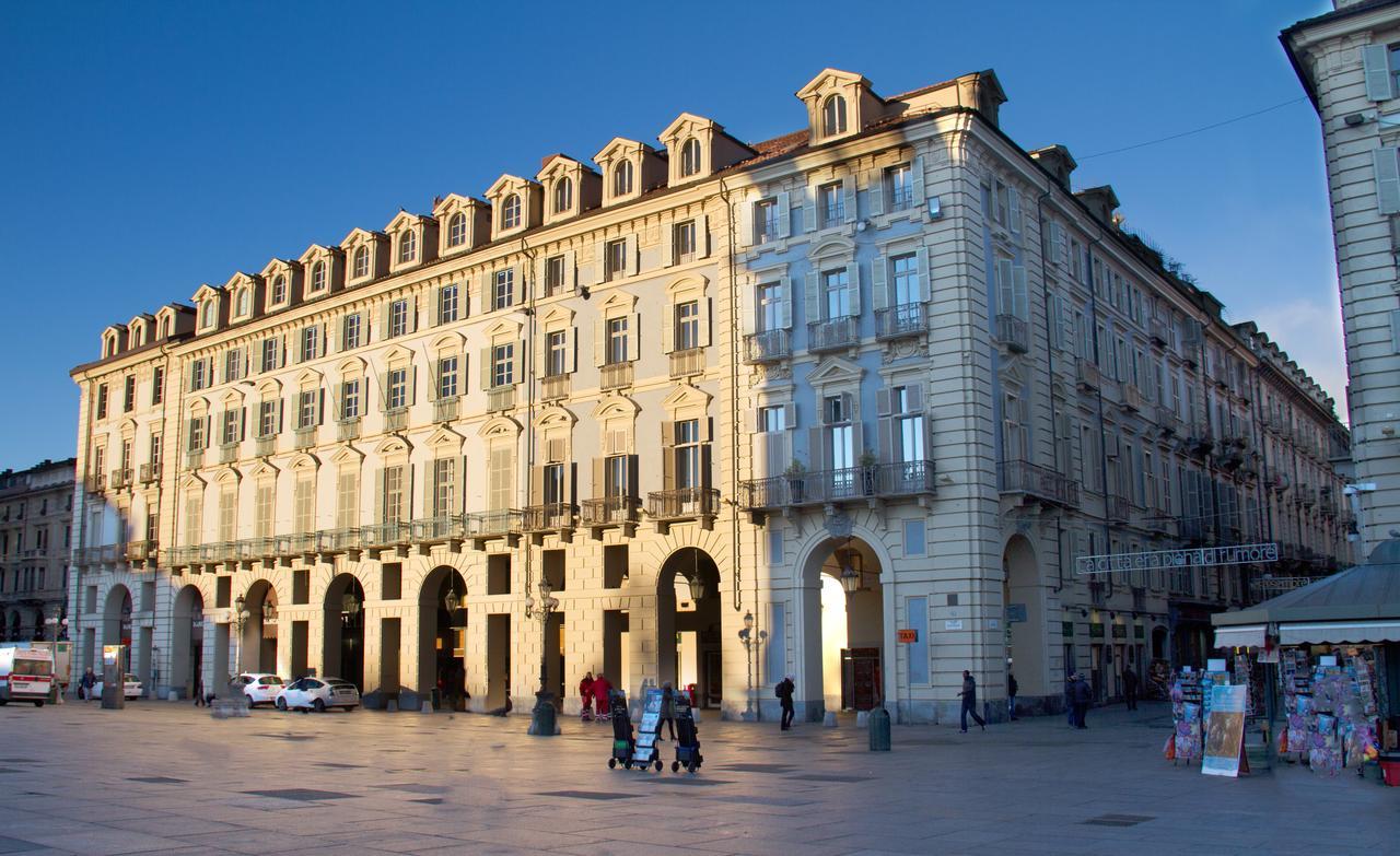 Aparthotel Piazza Castello 3*