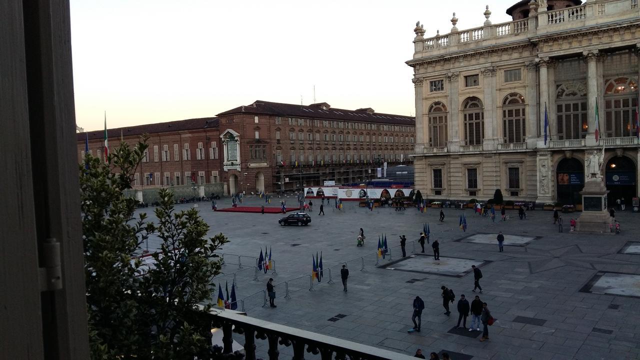 Piazza Castello 3* Turín